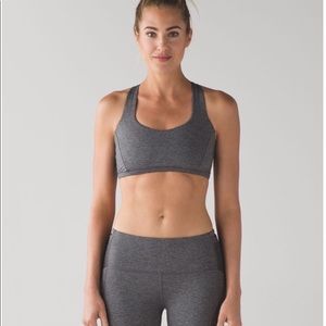 Lululemon free to be tranquil bra